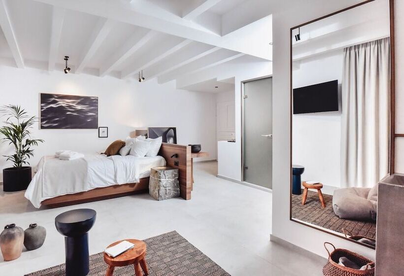 Люкс Superior, Ikaros Suites