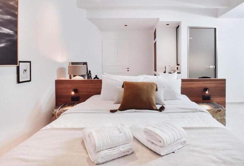 Люкс Superior, Ikaros Suites