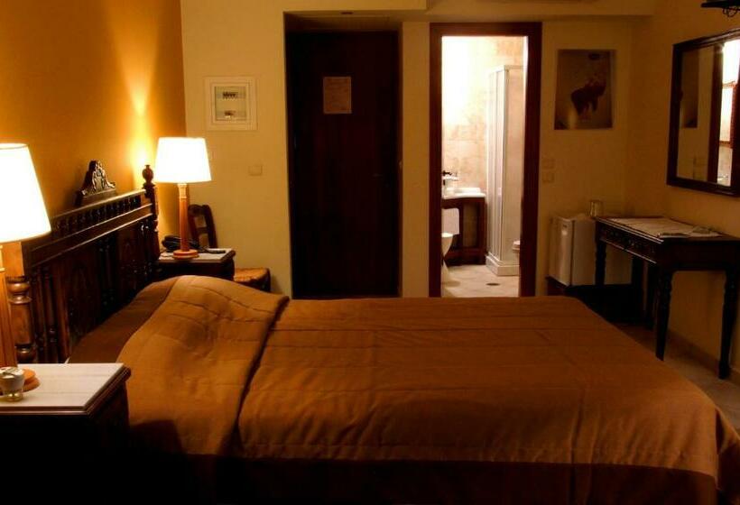 Quarto Estandar Vista Montanha, Bacchus