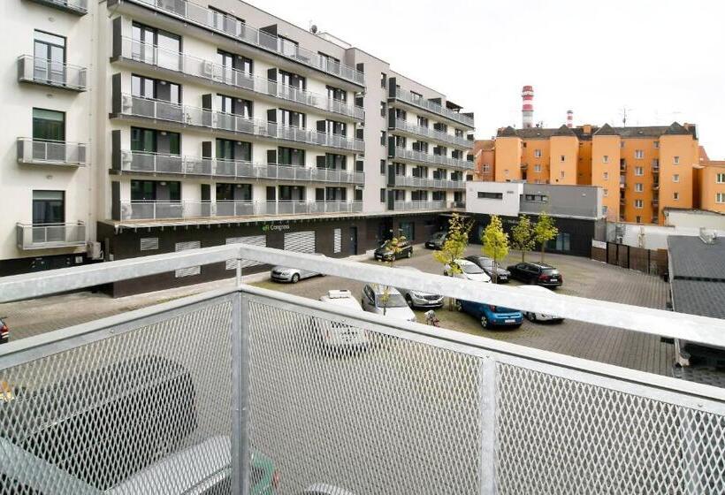 带2个卧室的公寓, Efi Palace