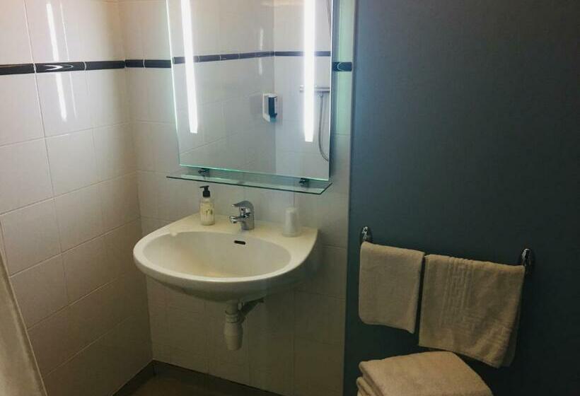 Номер Стандарт, Contact Hôtel Du Champ De Mars De Saint Brieuc
