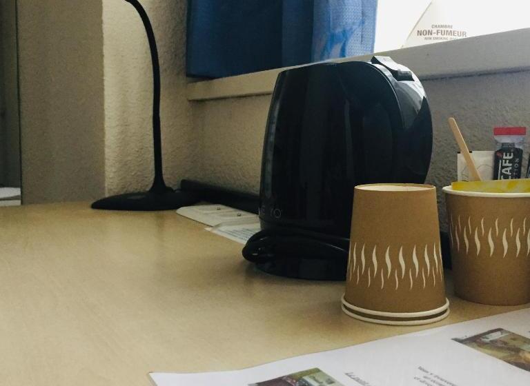 Номер Стандарт Индивидуальный, Contact Hôtel Du Champ De Mars De Saint Brieuc