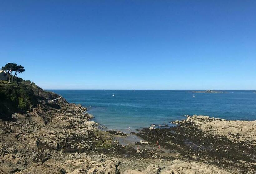 Номер Стандарт, Contact Hôtel Du Champ De Mars De Saint Brieuc