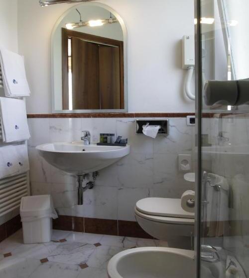 اتاق استاندارد با چشم‌انداز دریا, Le Ville Relais