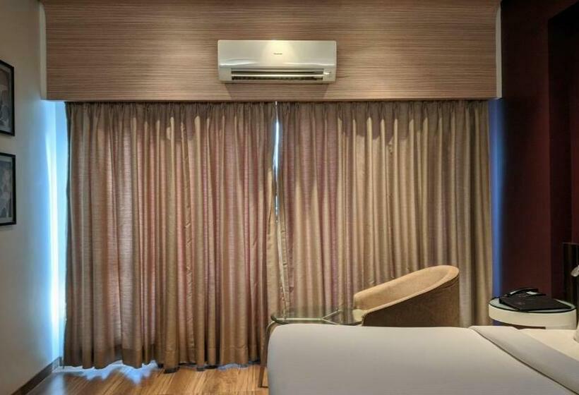 اتاق لوکس, Sankam Residency