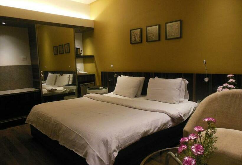 اتاق لوکس, Sankam Residency