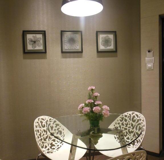سوییت لوکس, Sankam Residency