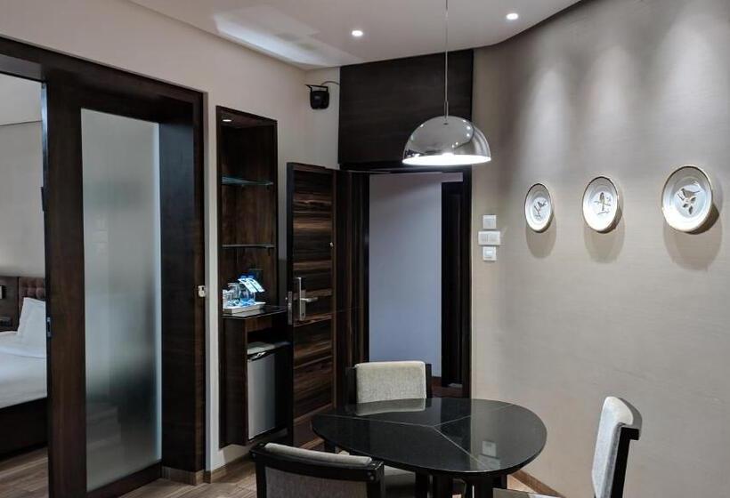 سوییت لوکس, Sankam Residency