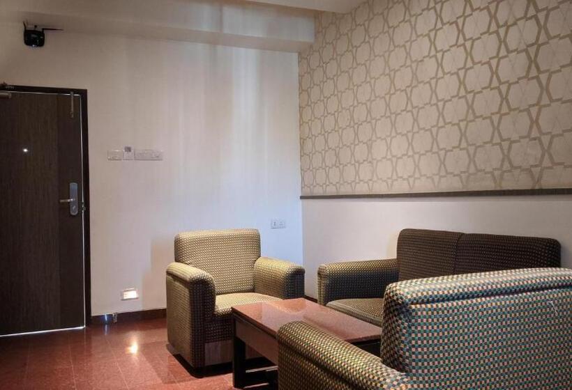 سوییت اجرایی, Sankam Residency