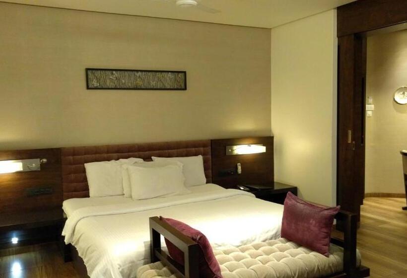 سوییت لوکس, Sankam Residency