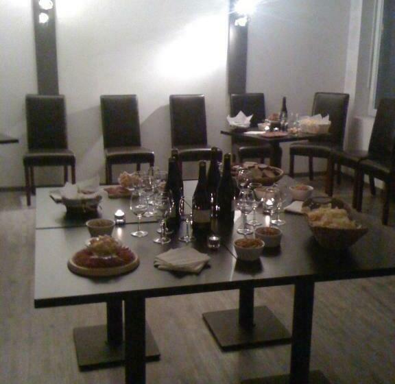 اتاق استاندارد, Hôtel Bar Le Globe