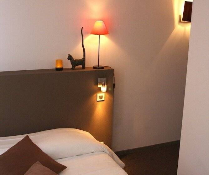 اتاق استاندارد, Hôtel Bar Le Globe