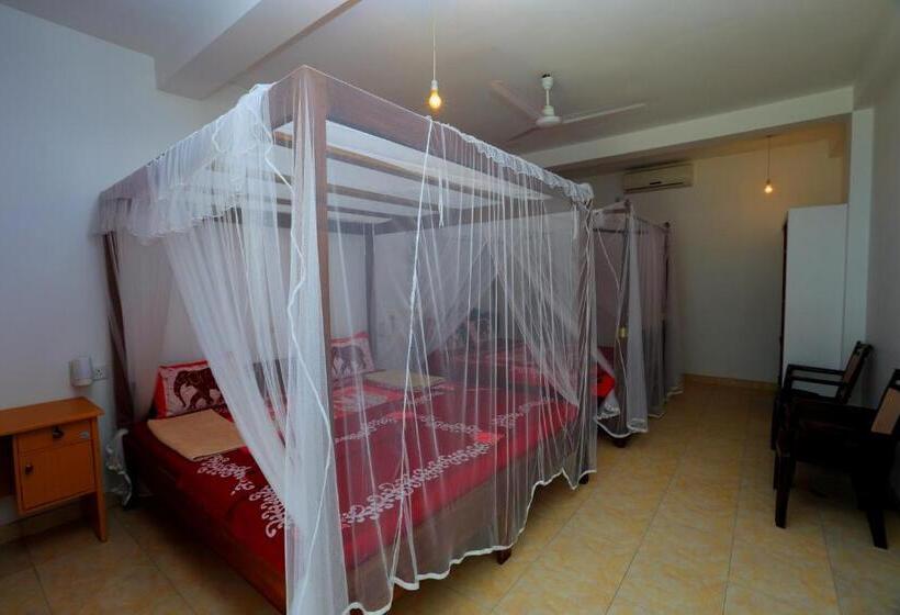 اتاق استاندارد سه نفره, Paradise Beach Resort & Diving School