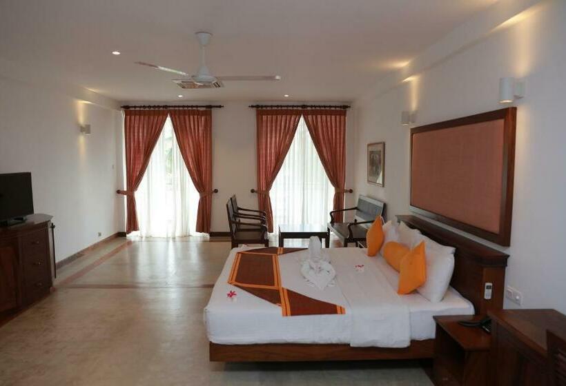 Номер Deluxe, Refresh Hotel Hikkaduwa