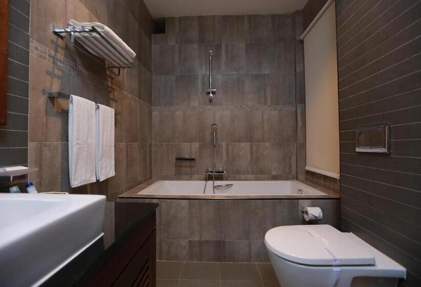 Апартаменты 2 Спальни, Refresh Hotel Hikkaduwa