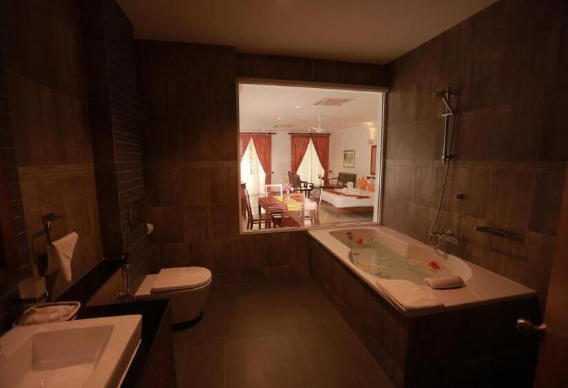 Семейный Номер Deluxe, Refresh Hotel Hikkaduwa