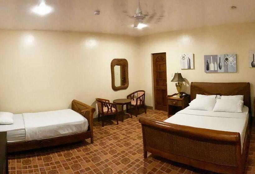 디럭스 패밀리 룸, Turtle Bay Dive Resort