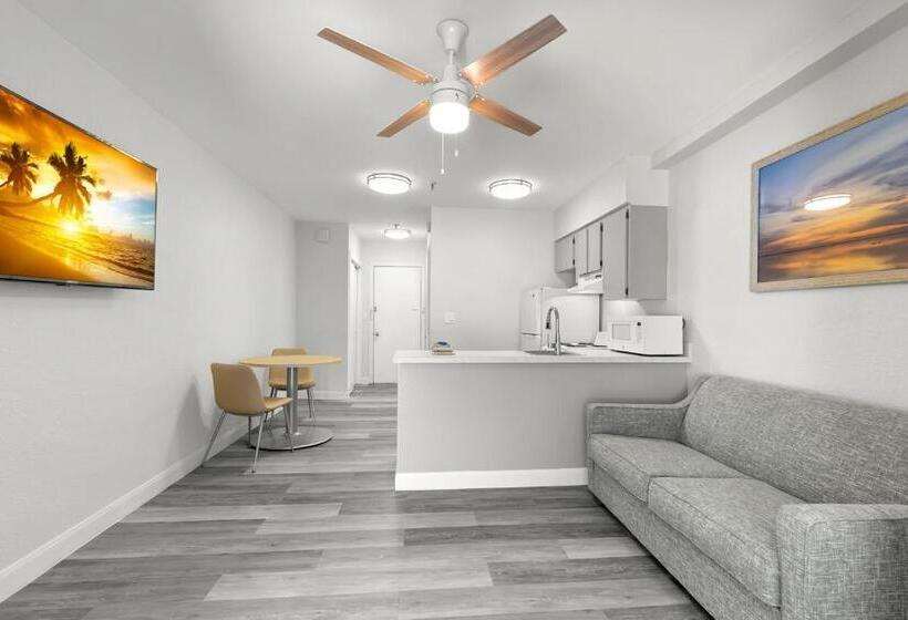 Студио Стандарт с Видом, Grand Shores West