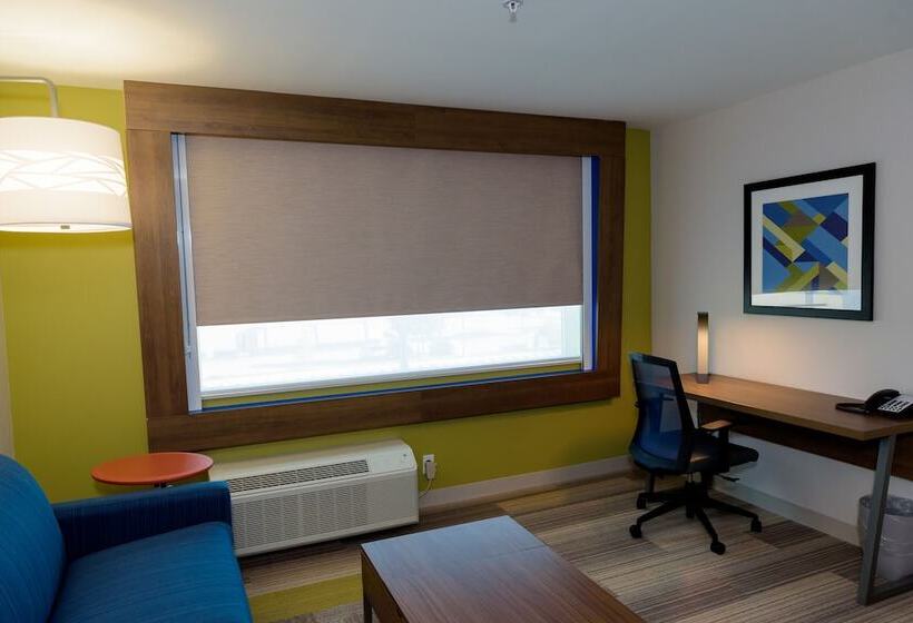 סוויטה מותאמת לאדם עם מוגבלויות, Holiday Inn Express & Suites Mckinney   Frisco East, An Ihg