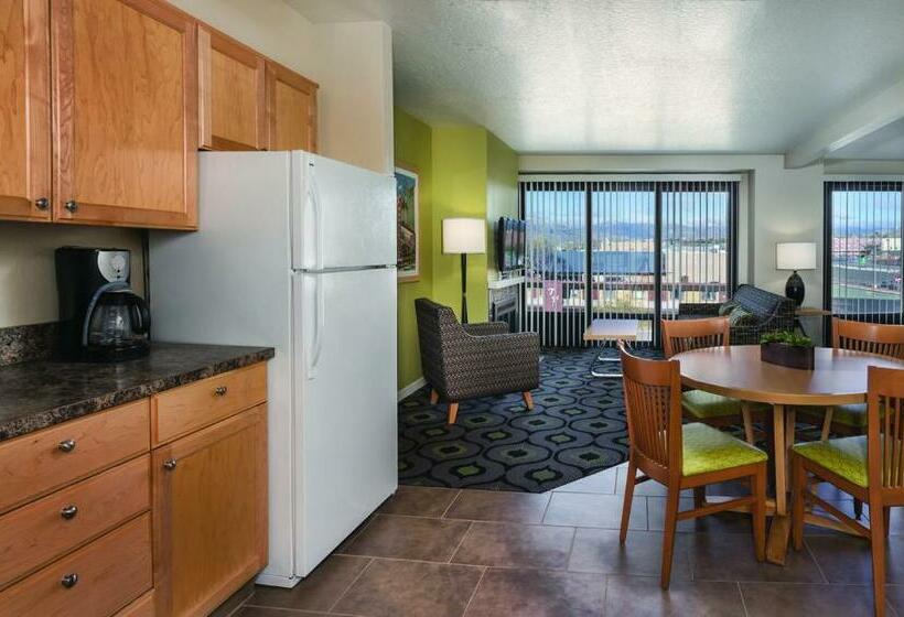 Люкс, Worldmark Reno