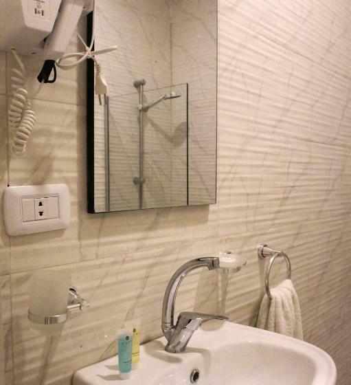 اتاق استاندارد سه نفره, Vip Hotel Amman