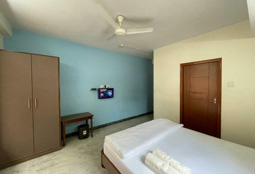 Standard Room, Arihant Guest House