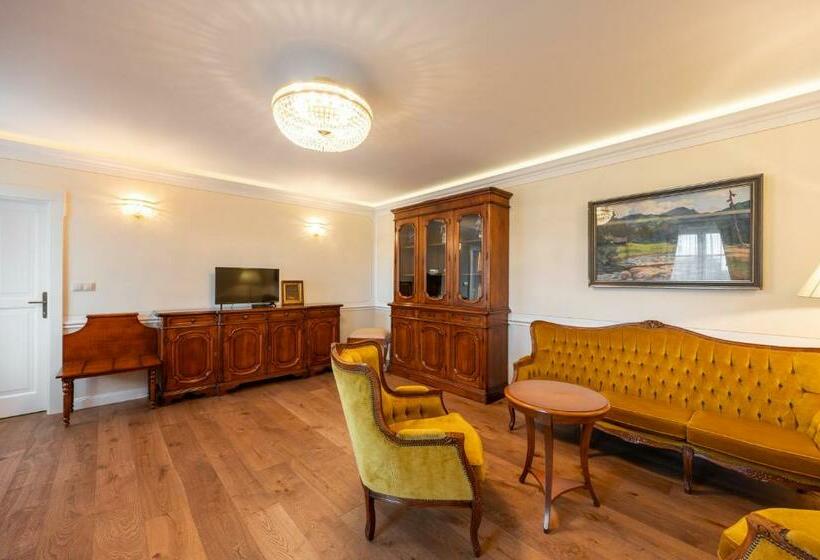 Номер Deluxe, Zámeček   Chateau Lány   Depandance Stroodel