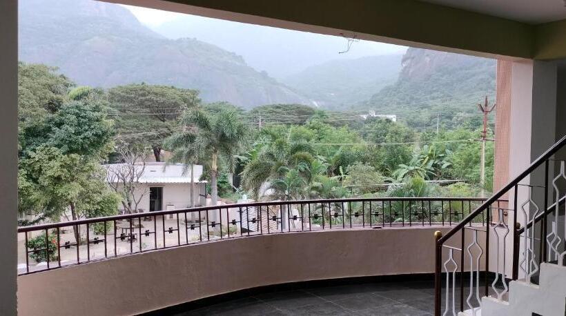带大床的标准间, Raja Palace Resort & Mini