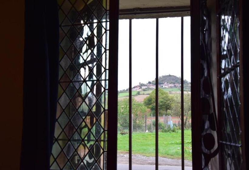 Номер Стандарт, Chateau Des Aiguilles