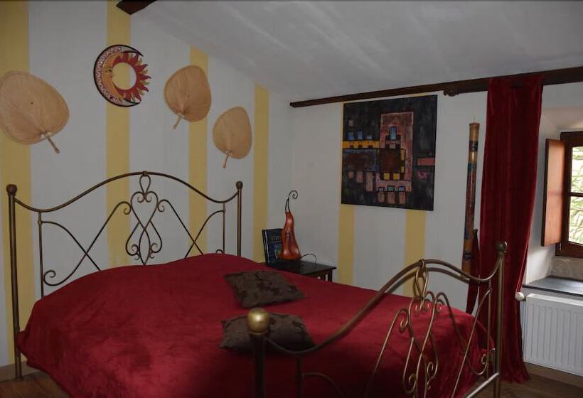 Номер Стандарт Трехместный, Chateau Des Aiguilles