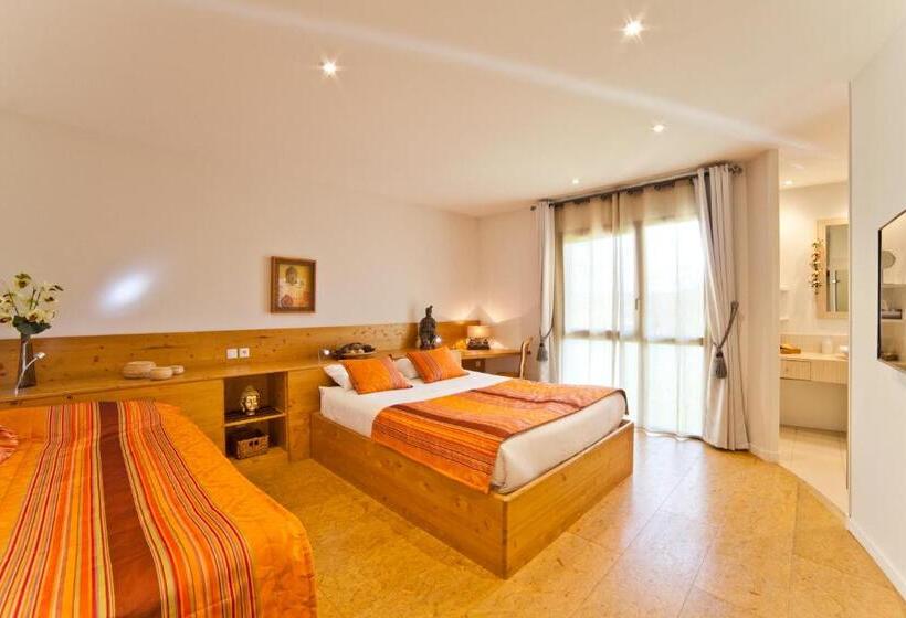 اتاق استاندارد سه تخته با چشم‌انداز باغ, Auberge De Chavannes