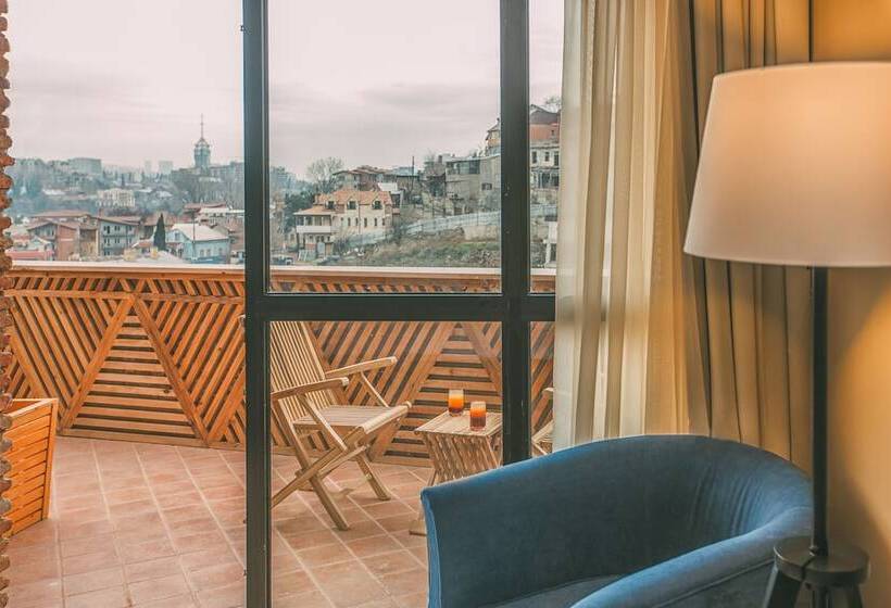 Deluxe Room, Kisi Boutique