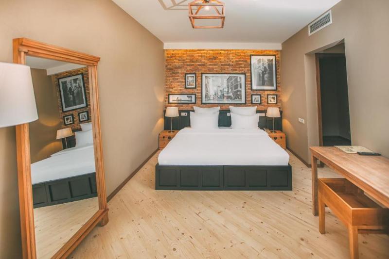 Deluxe Room, Kisi Boutique