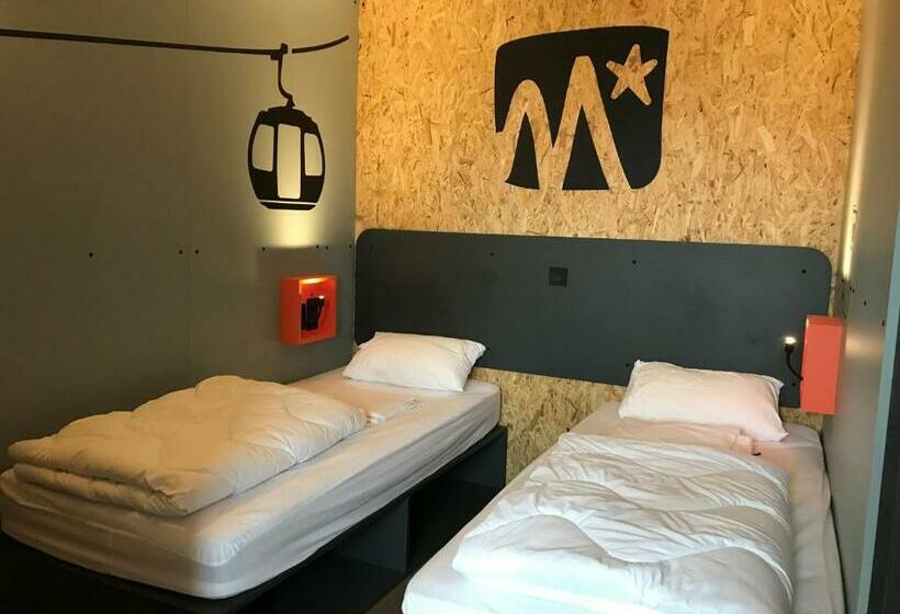 Номер Стандарт, Moontain Hostel