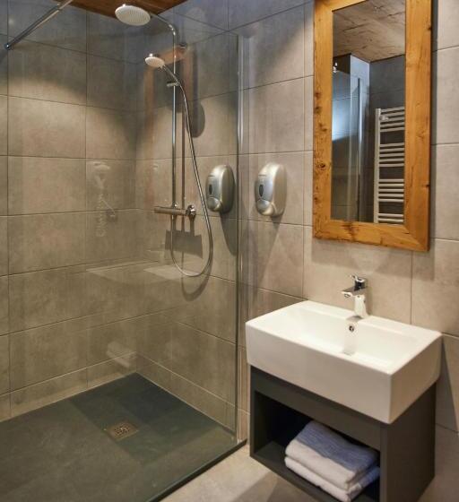 Номер Премиум, Moontain Hostel