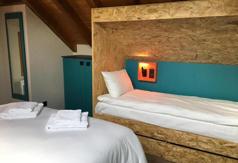 Люкс Дюплекс, Moontain Hostel