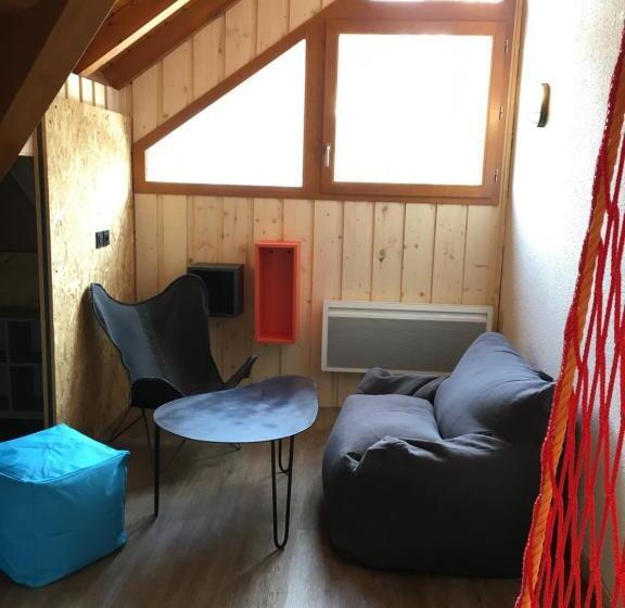 Люкс Дюплекс, Moontain Hostel