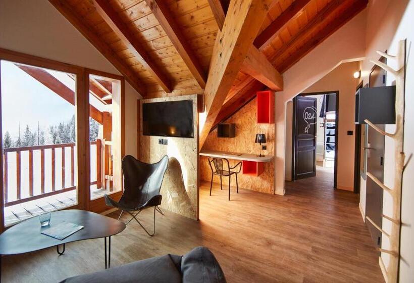 Люкс Дюплекс, Moontain Hostel