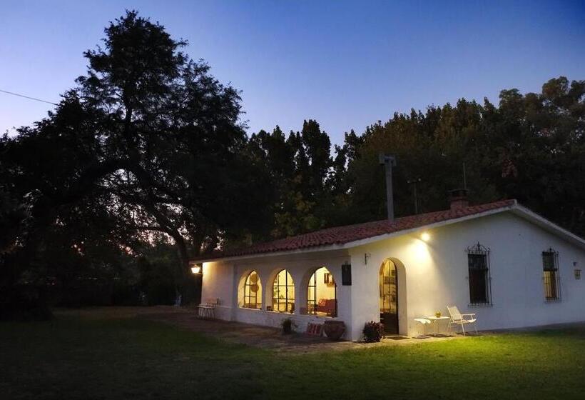 标准间, 210 Casa De Huéspedes