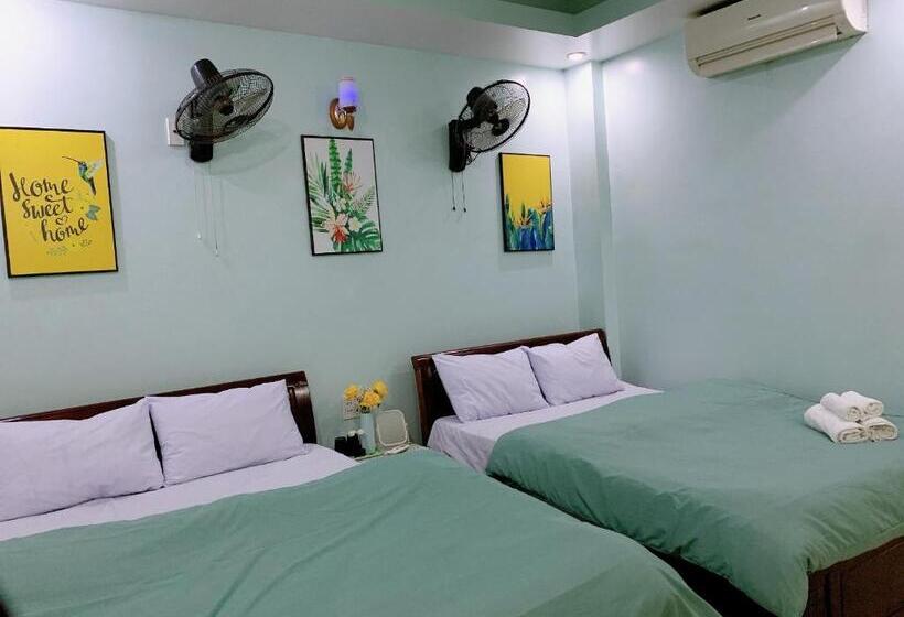 اتاق استاندارد چهار تخته, Bao Long Guest House