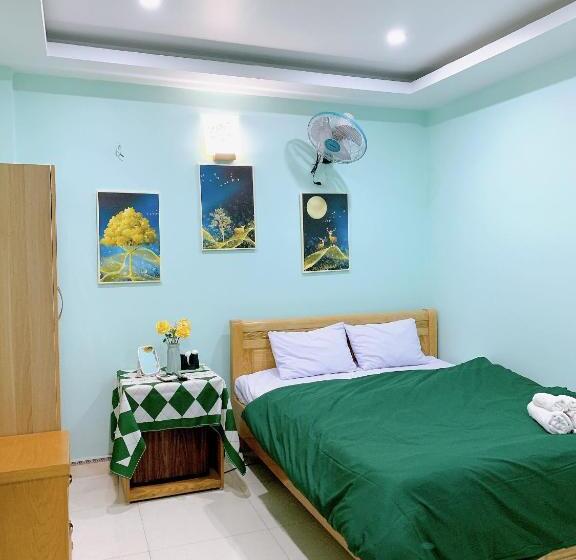 اتاق لوکس با تخت بزرگ, Bao Long Guest House
