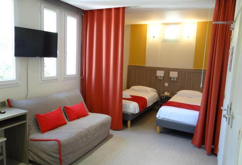 Четырехместный номер Премиум, Hostellerie Bon Pasteur