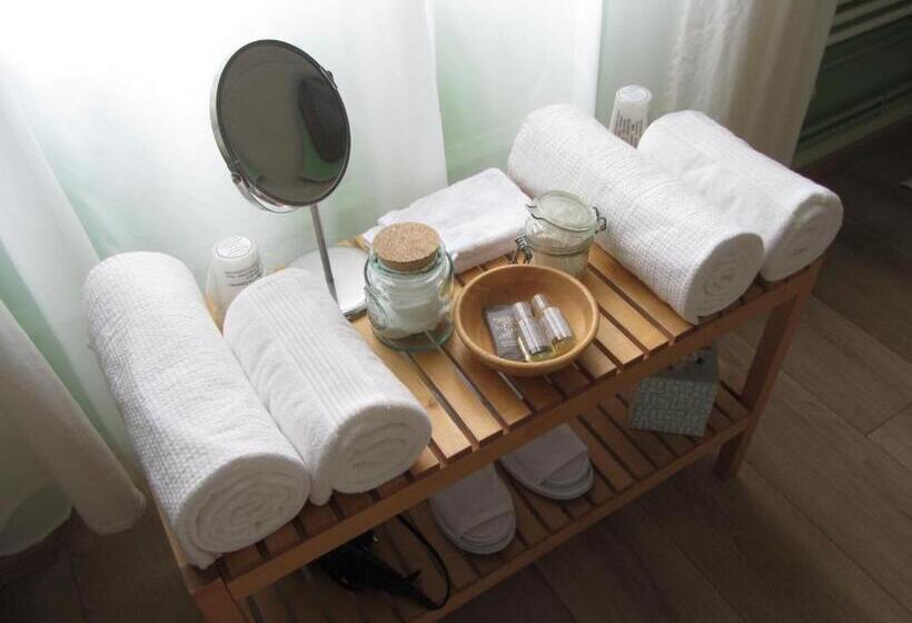 اتاق استاندارد, Chambre D'hôtes Les Epicuriens