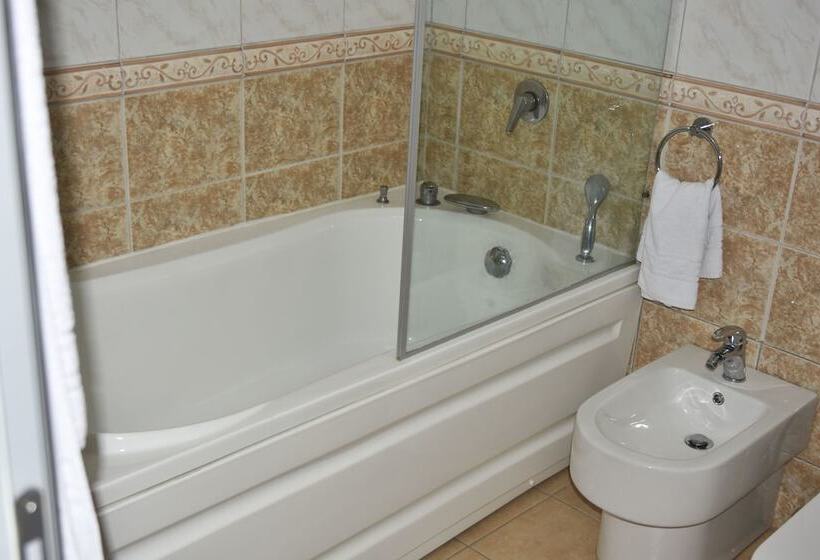 غرفة قياسية فردية, Liss