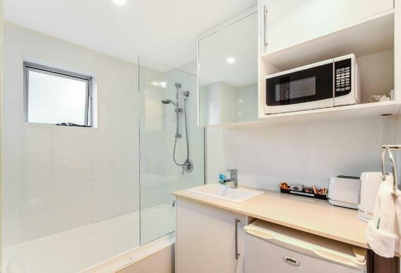 Escritório Estándar, Redvue Holiday Apartments