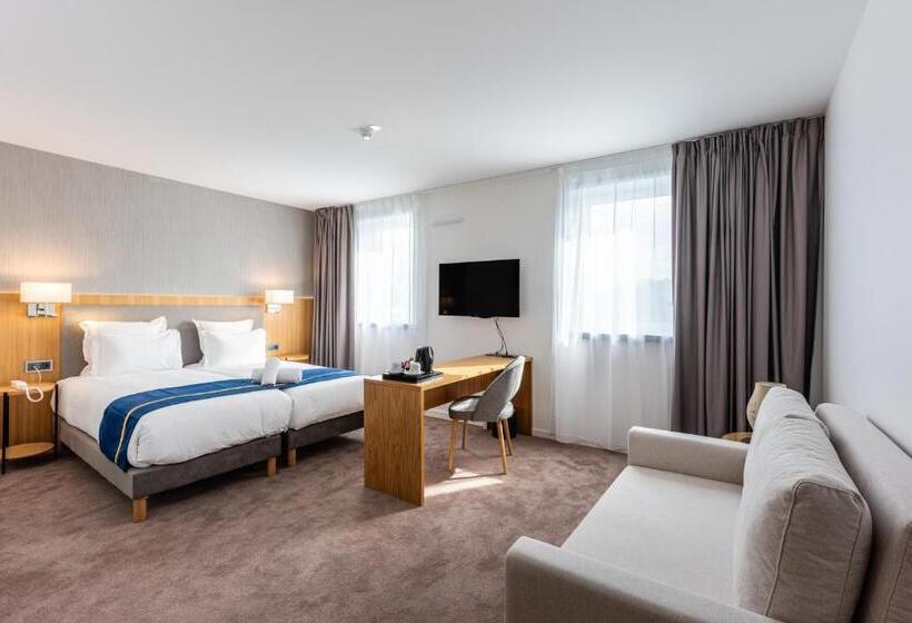 Люкс Повышенной Комфортности, Brit Hotel Privilège Paris Rosny Sous Bois