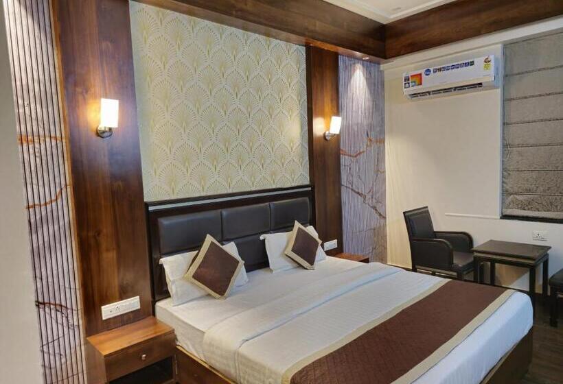 Quarto Deluxe, Prime Safari