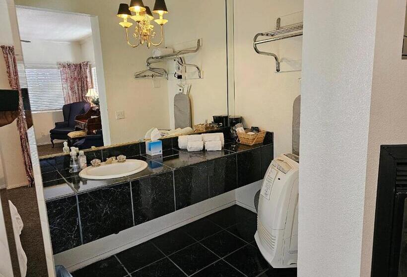 Номер Deluxe Вид на Горы, Alhatti Christian Resort