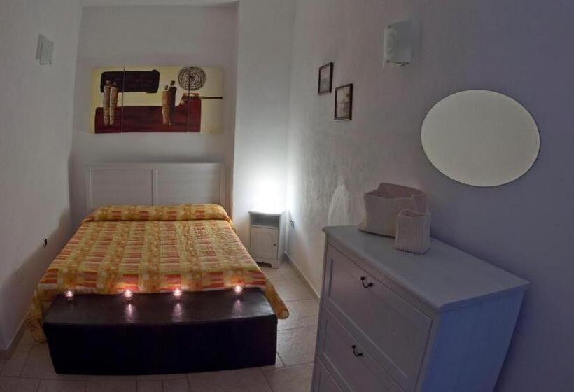 Quarto Estandar, Mamma Maria 2010