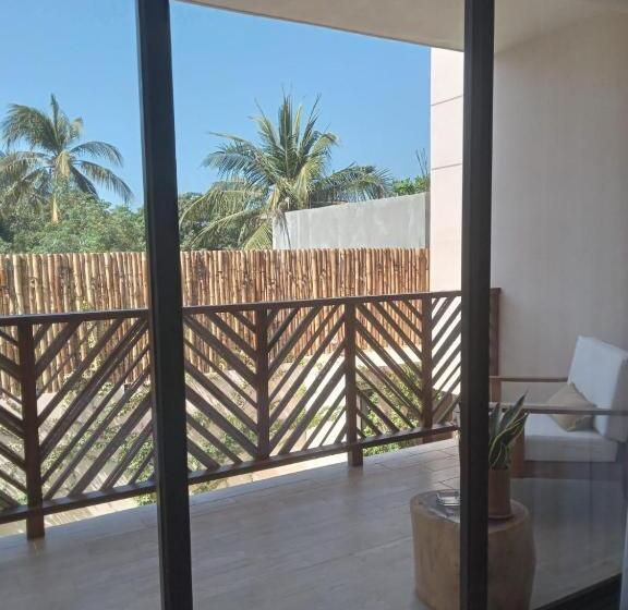 اتاق استاندارد با چشم‌انداز استخر, Casa Ita Surf   Adults Only